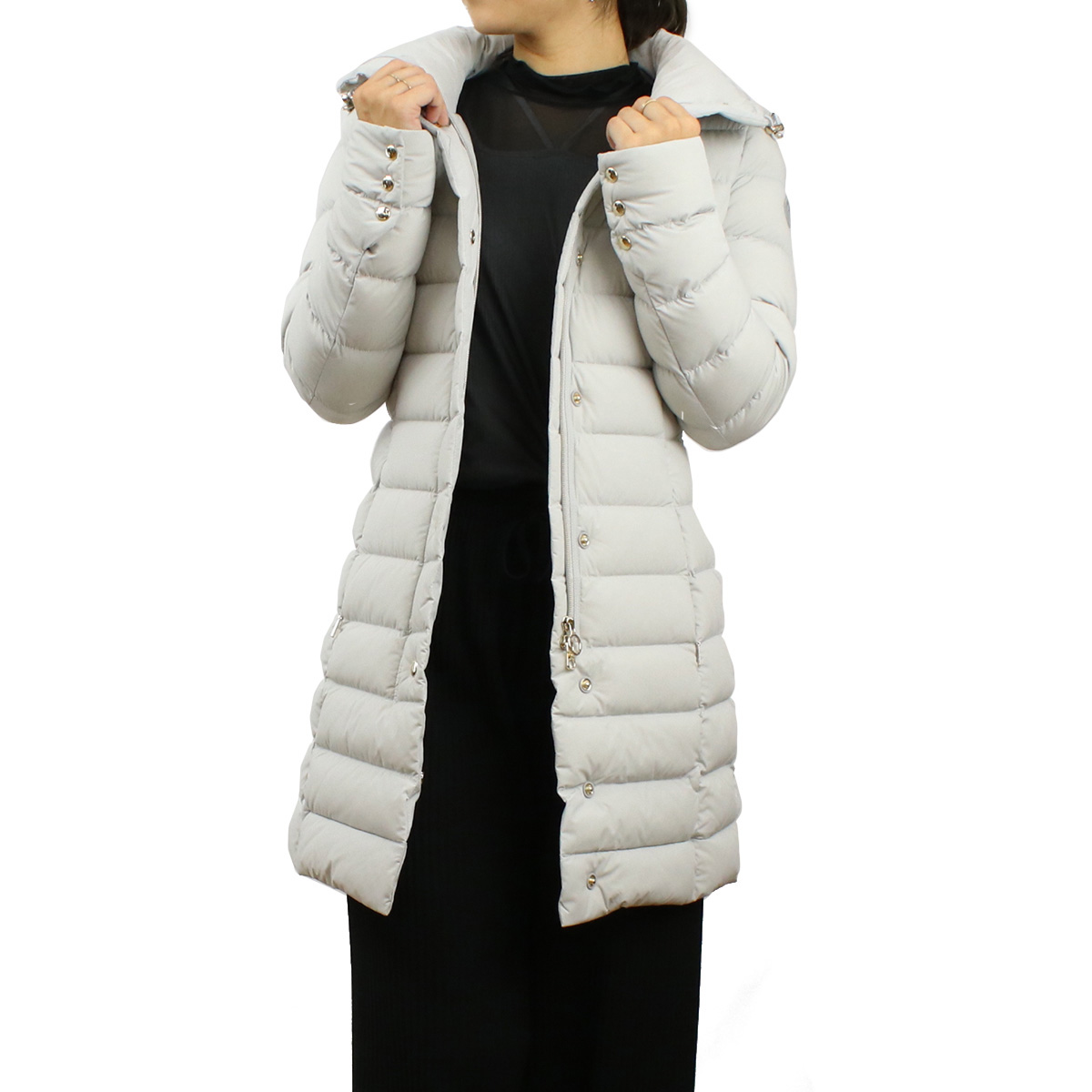 ✨CAPE HORN（ケープホーン）で叶える、大人の上質冬スタイル！オンラインで見つける、洗練されたダウン！✨