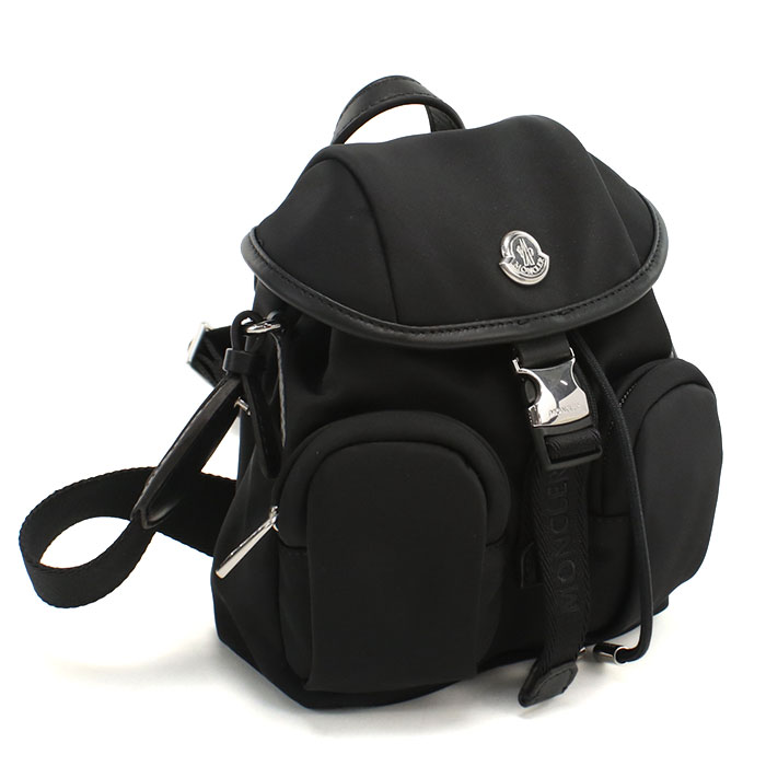 🇫🇷 MONCLER（モンクレール）で叶える、最旬のラグジュアリー・ストリート！オンラインで見つける「BLACK ICON」バッグコレクション！✨